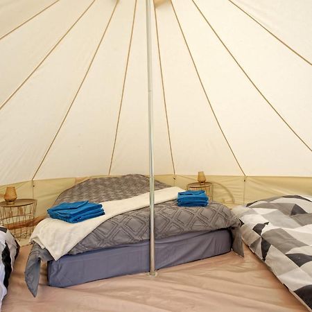 Hotel Tipi Experience L'Echappee Belle Saint-Maudez Exteriér fotografie