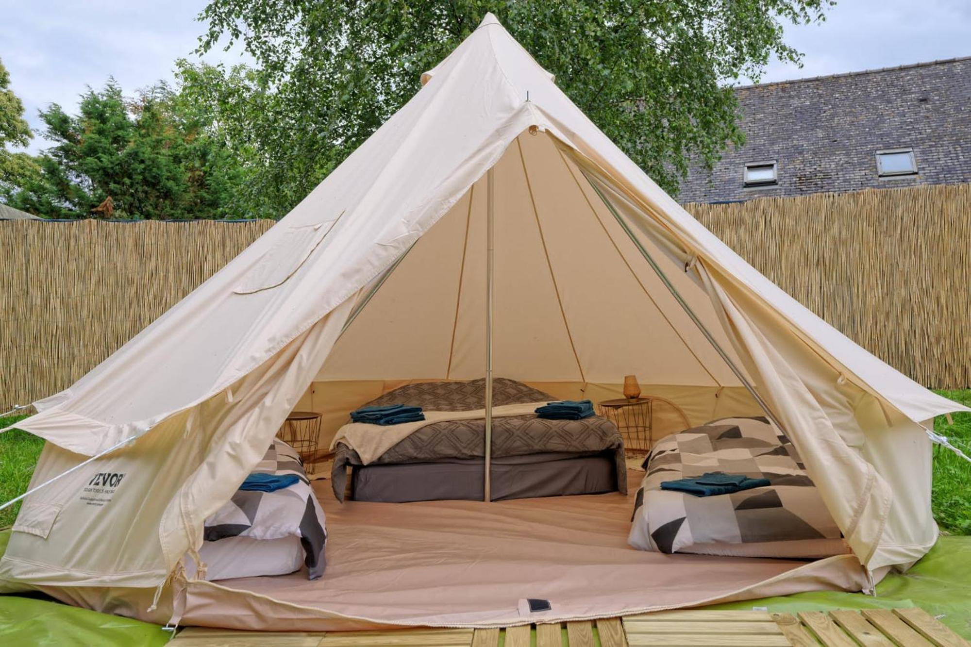 Hotel Tipi Experience L'Echappee Belle Saint-Maudez Exteriér fotografie
