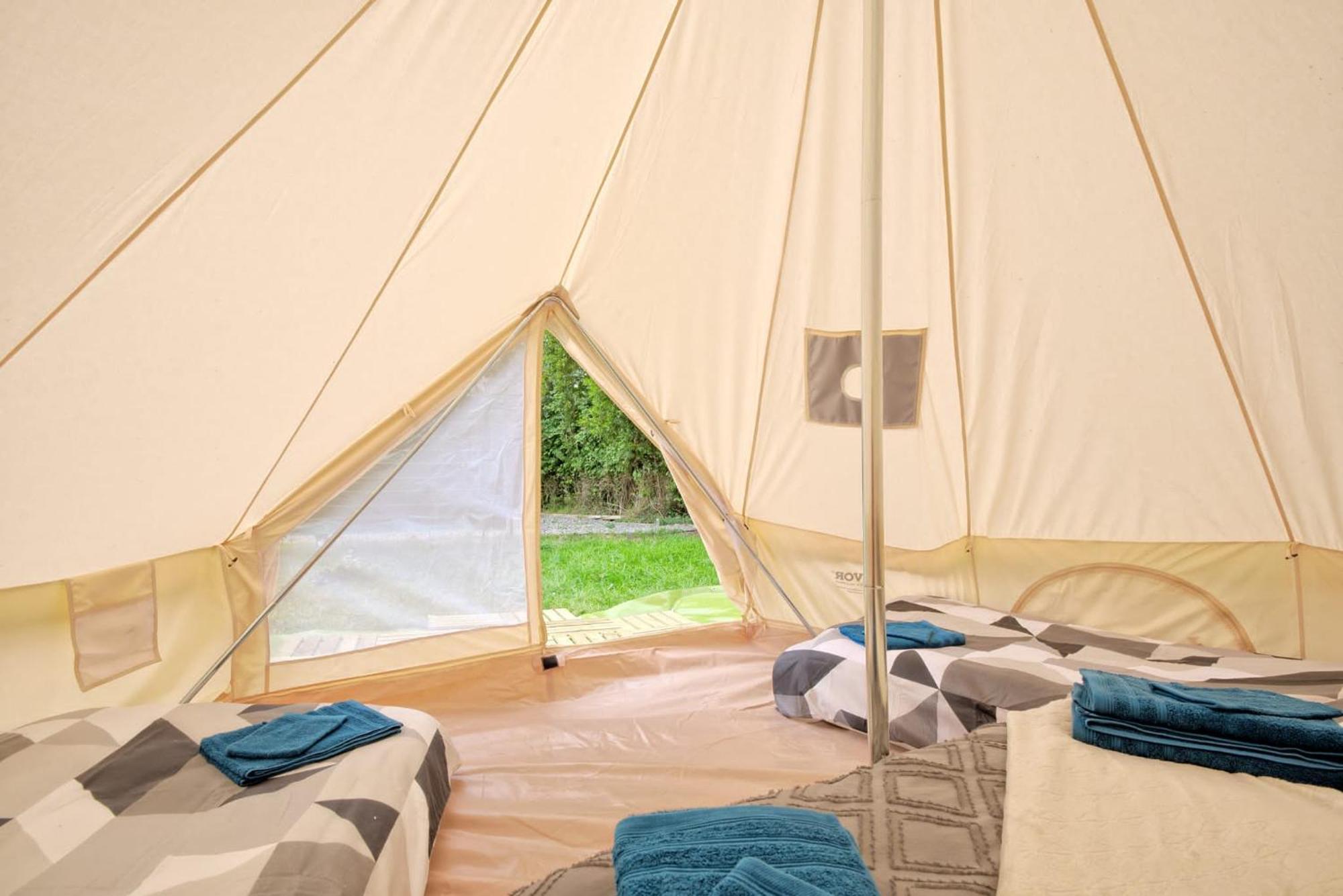 Hotel Tipi Experience L'Echappee Belle Saint-Maudez Exteriér fotografie